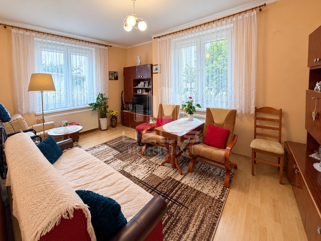 Na sprzedaż przestronna kawalerka 37,4 m² z potencjałem aranżacji Starogard Gdański, al. Wojska Polskiego  37m2 Foto 1