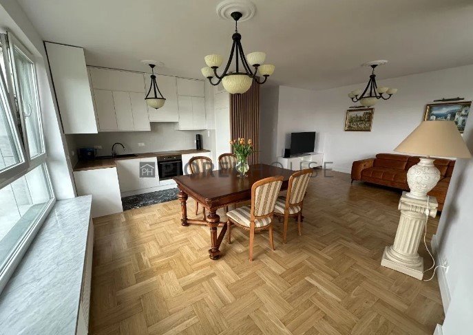 Mieszkanie trzypokojowe na sprzedaż Warszawa, Praga-Południe, gen. Tadeusza Bora-Komorowskiego  77m2 Foto 1