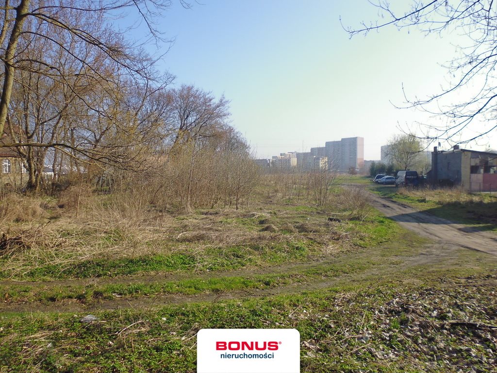 Działka inwestycyjna 13 740 m² w Zdroju, media w pobliżu - polecam! Szczecin, Zdroje, Walecznych  13 740m2 Foto 1