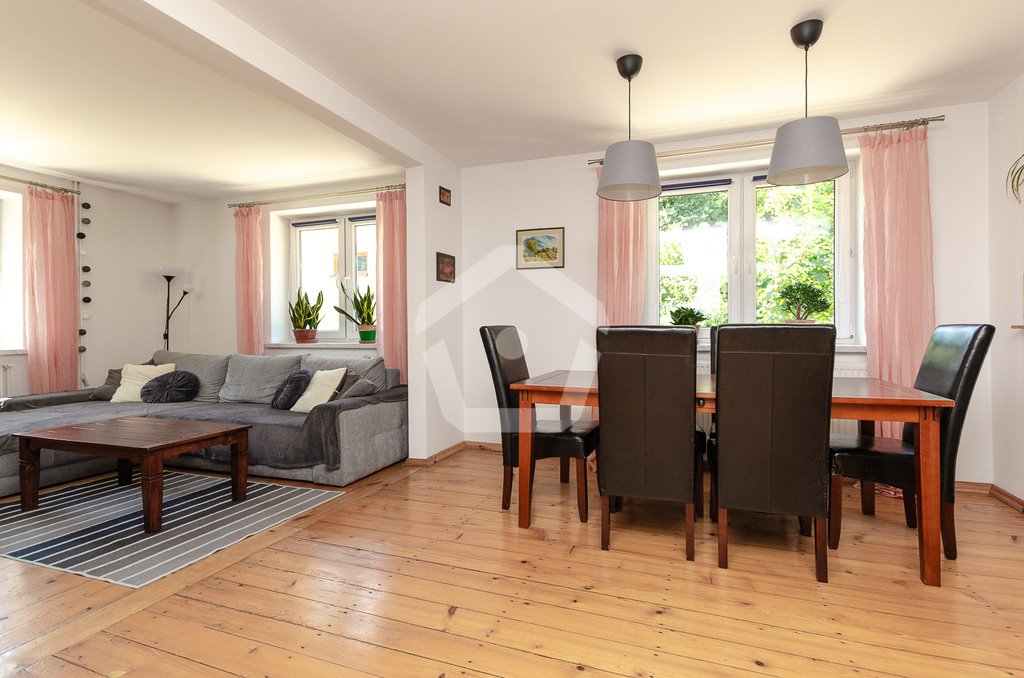 Dom wolnostojący 100 m2 z dużą działką i nowoczesnym wykończeniem Wiśniowa  100m2 Foto 1