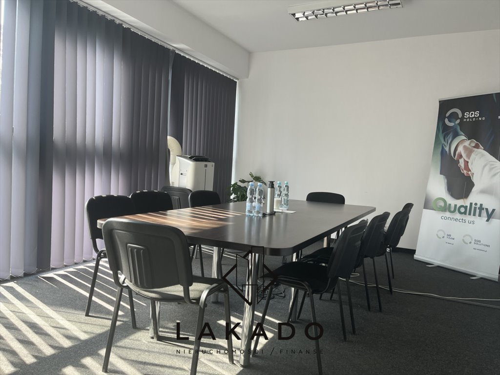 Przestronne biuro 220 m² w Bronowicach, 9 pokoi, parking Kraków, Bronowice Małe, Samuela Lindego  190m2 Foto 1