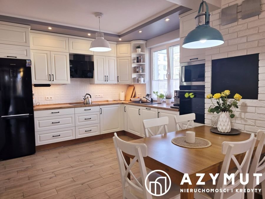 3-pokojowe mieszkanie z balkonem i miejscem postojowym - polecam! Legnica, Bielany  65m2 Foto 1