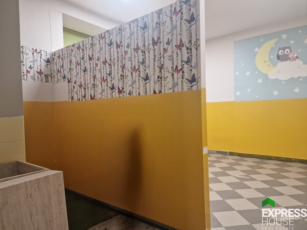 Przestronny lokal na wynajem z własną łazienką i parkingiem Częstochowa, Krótka  81m2 Foto 1