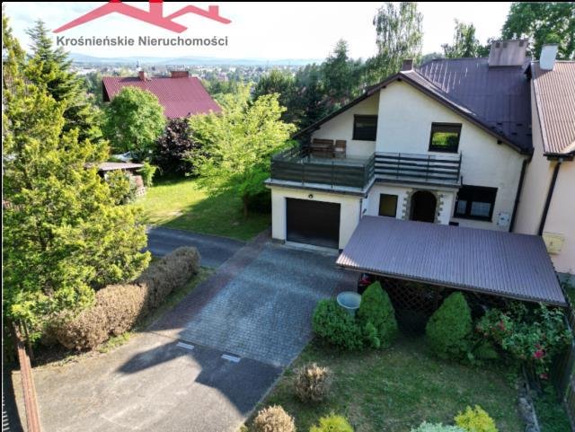 Skrajny dom w willowej dzielnicy, 165 m2, ogród, garaż Krosno  165m2 Foto 1