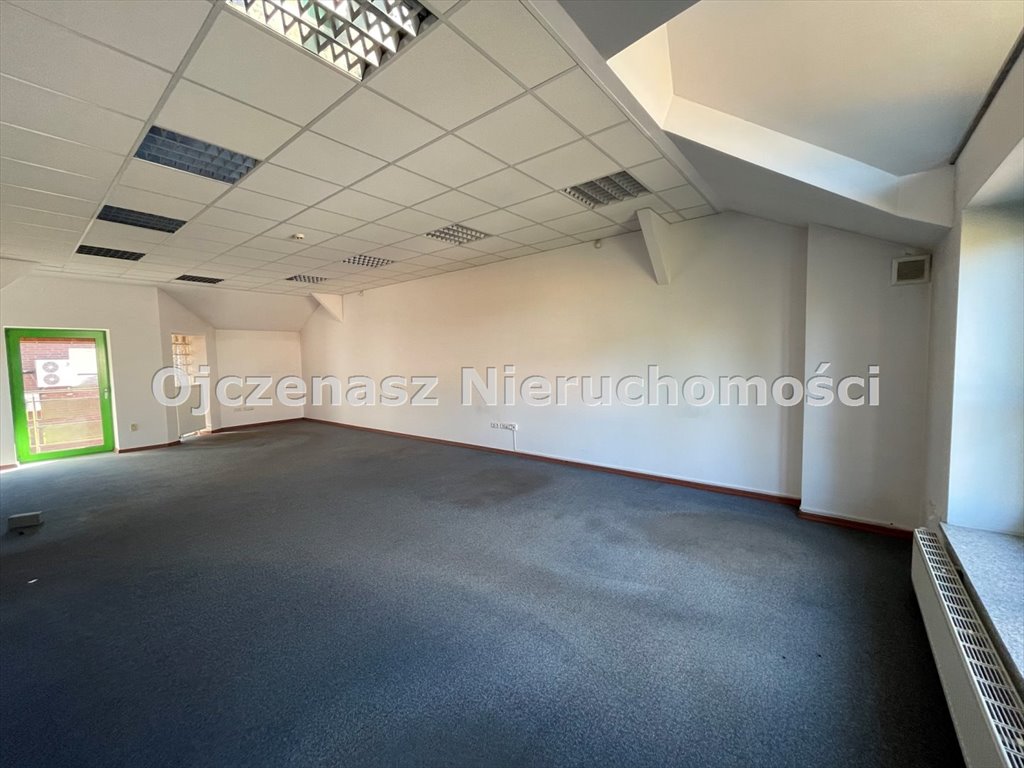 Lokal biurowy z parkingiem i nowoczesnym ogrzewaniem - polecam! Bydgoszcz, Bartodzieje  50m2 Foto 1