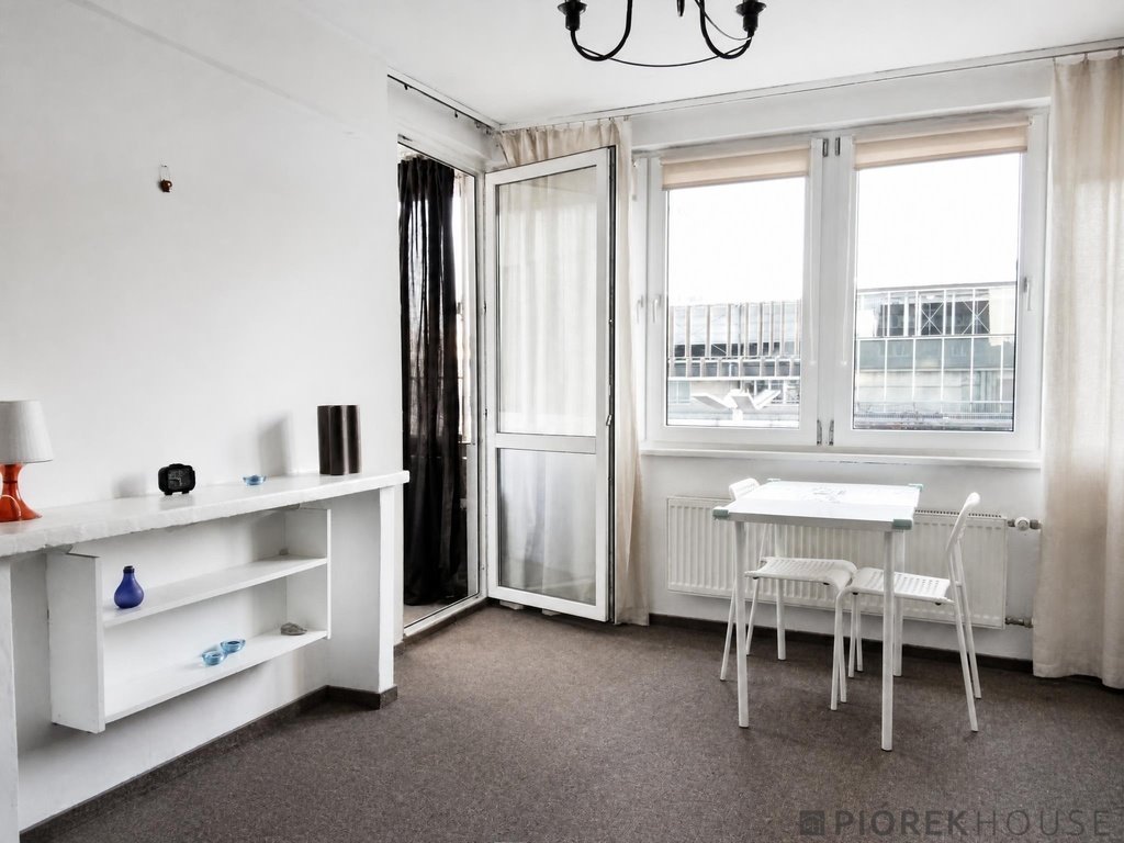 Mieszkanie 43 m² z balkonem w Śródmieściu Warszawy polecam Warszawa, Śródmieście, Widok  43m2 Foto 1