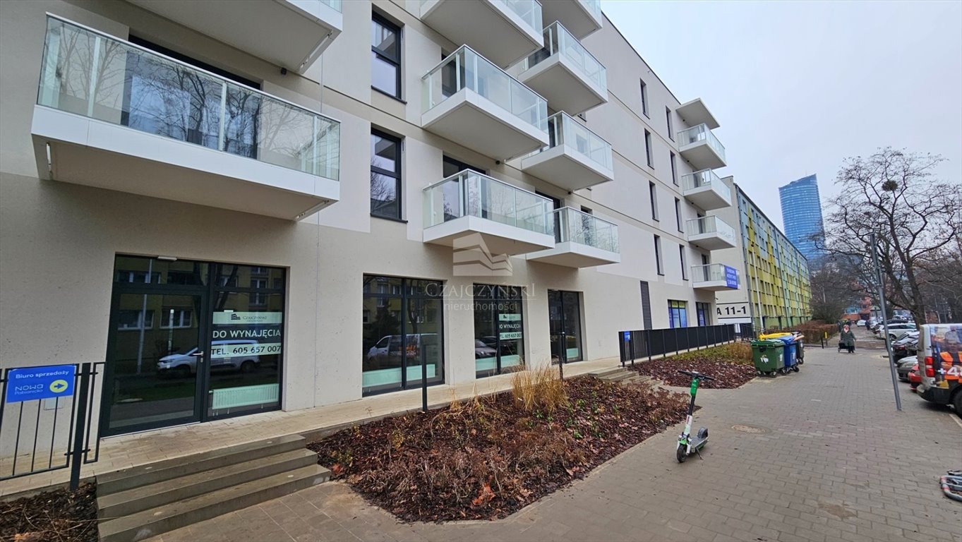 Lokal usług zdrowia na Krzykach, 91 m2, duże witryny Wrocław, Krzyki, Południe, Pabianicka  91m2 Foto 1