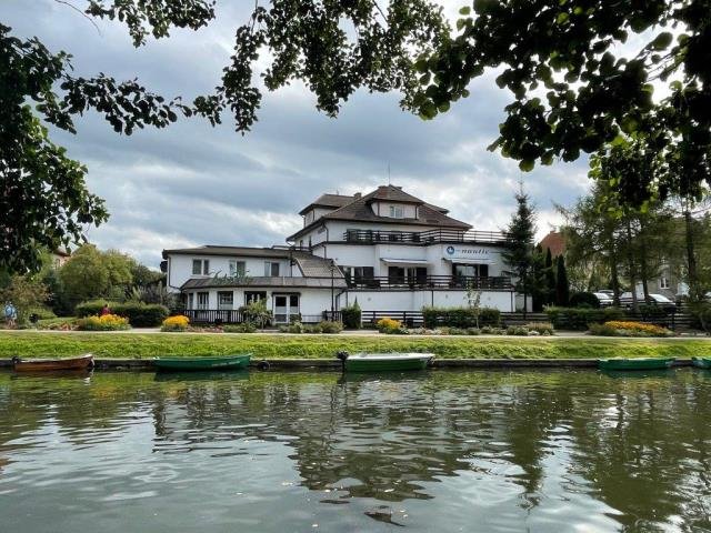 Pensjonat z restauracją nad rzeką w centrum Węgorzewa Węgorzewo, Juliusza Słowackiego  903m2 Foto 1