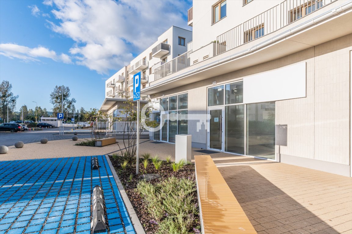 Lokal komercyjny do wynajęcia w Rumi – przestrzeń do własnej aranżacji Rumia, Błoń Janowskich  45m2 Foto 1