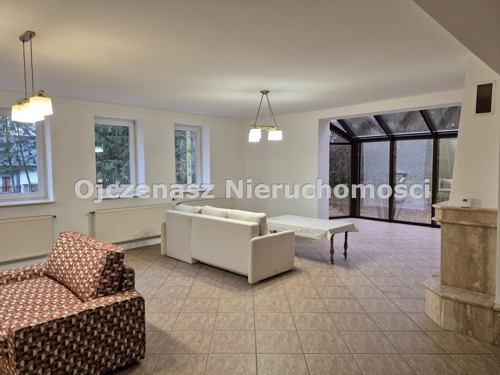 Na sprzedaż przestronny dom 225 m² z ogrodem i halą w Dąbrówce Nowej Dąbrówka Nowa  325m2 Foto 1