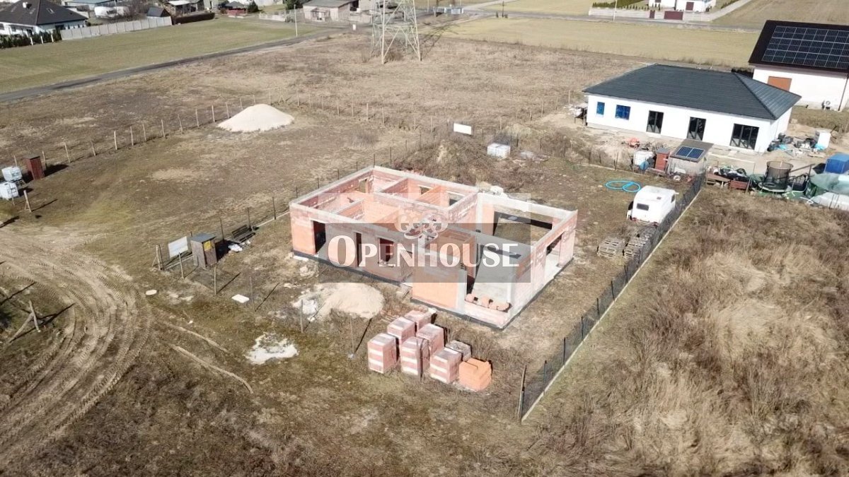 Działka z rozpoczętą budową domu 135 m2 w Długim Nowym Długie Nowe  945m2 Foto 1