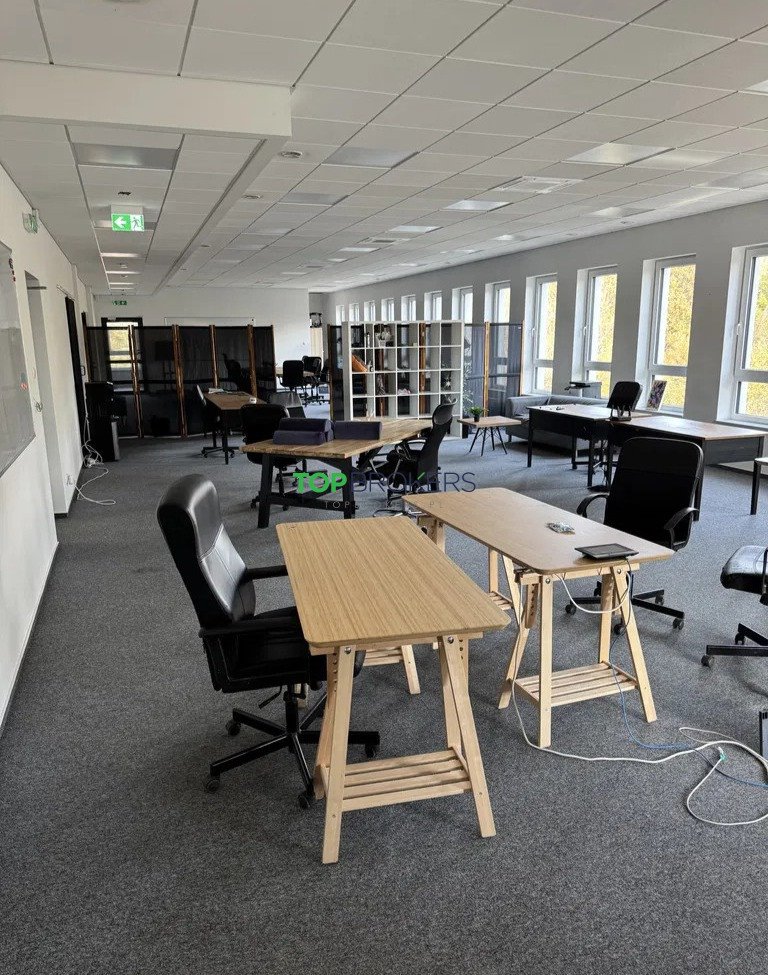 400 m2 magazyn i biuro w Wawer Zerzeń, klimatyzacja Warszawa, Wawer Zerzeń  400m2 Foto 1