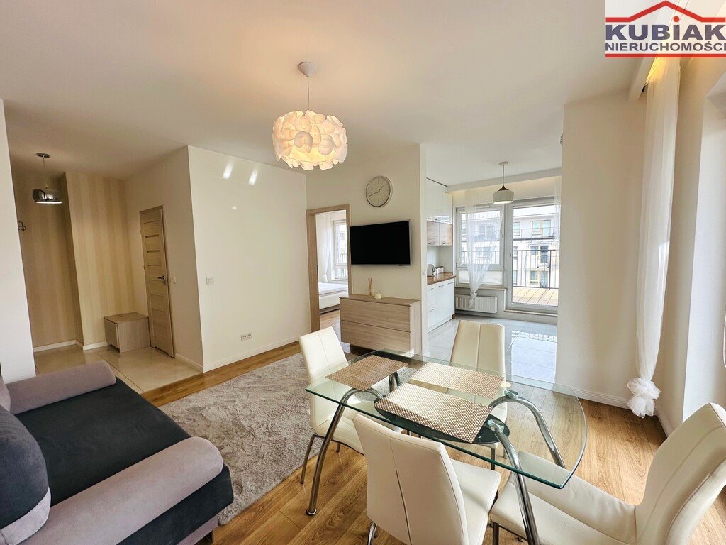 Wyjątkowe 2-pokojowe mieszkanie z tarasem 30 m² w Warszawie Warszawa, Optyków  44m2 Foto 1