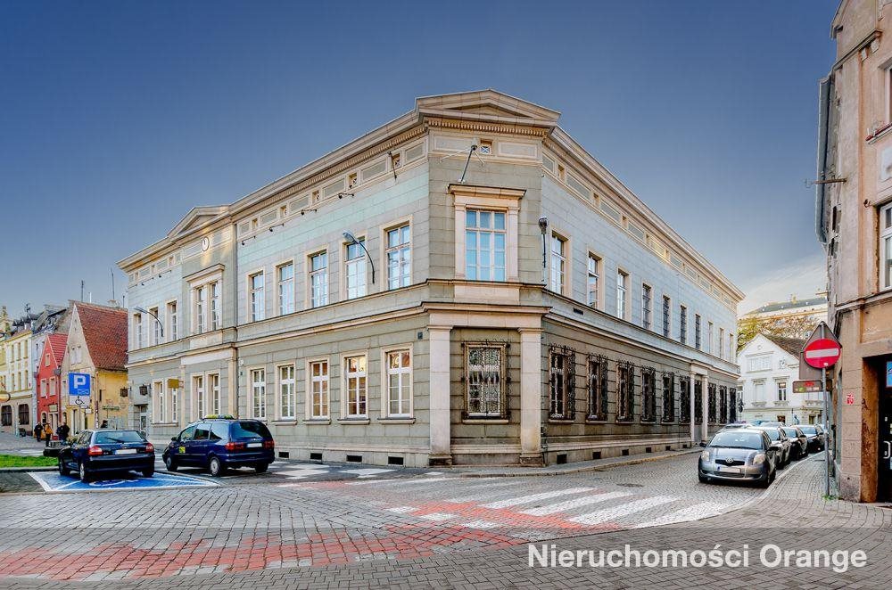 Nowoczesny biurowiec z parkingiem i rabatem do 50 tys zł Zielona Góra, plac Pocztowy 1  3 470m2 Foto 1