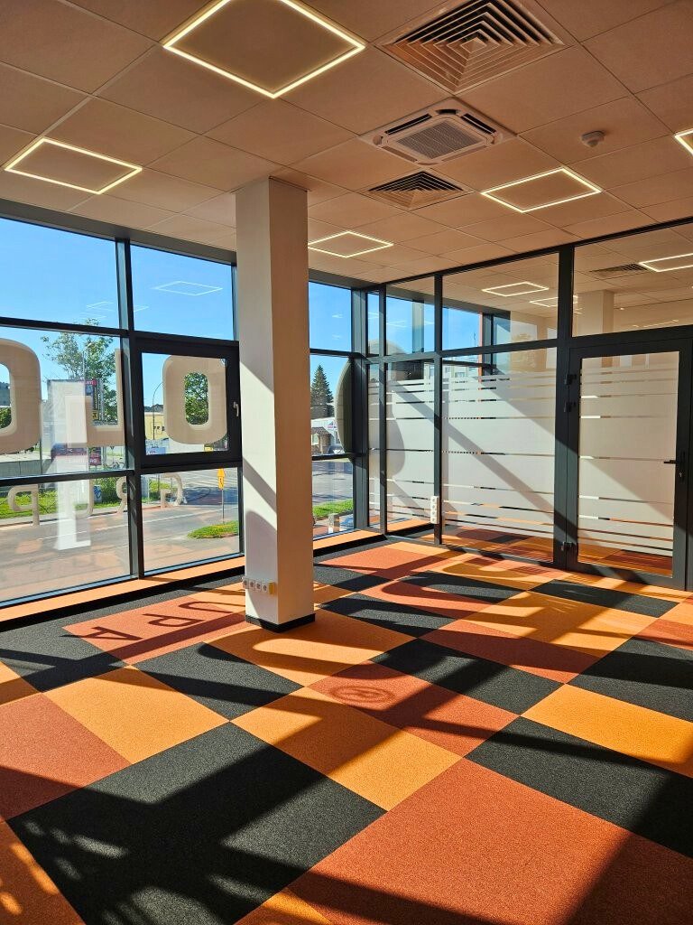 Nowoczesny lokal biurowo-handlowy 60 m2 z windą i parkingiem Rzeszów, Przemysłowa  60m2 Foto 1