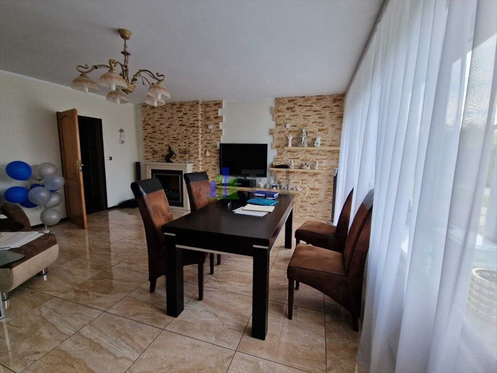 Dom z możliwością podziału na dwa mieszkania, 244 m2 Dobrzykowice  244m2 Foto 1