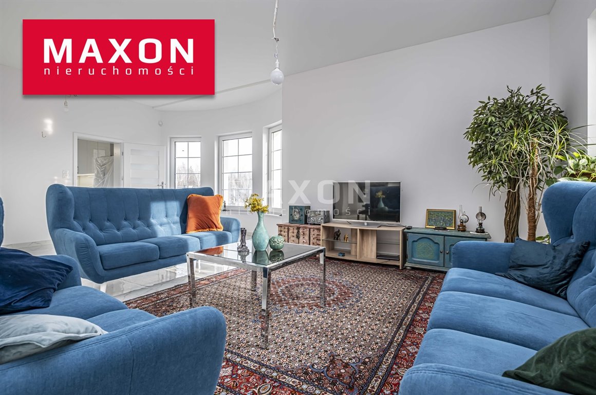 Nowoczesny dom 290 m2 z garażem, basenem i pięknym widokiem Cybulice Małe  290m2 Foto 1