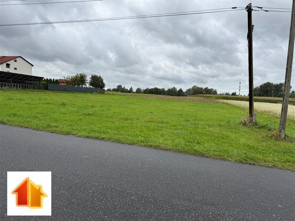 Działka pod inwestycję z dostępem do mediów i planowaną drogą Suszec, Dolna  5 474m2 Foto 1