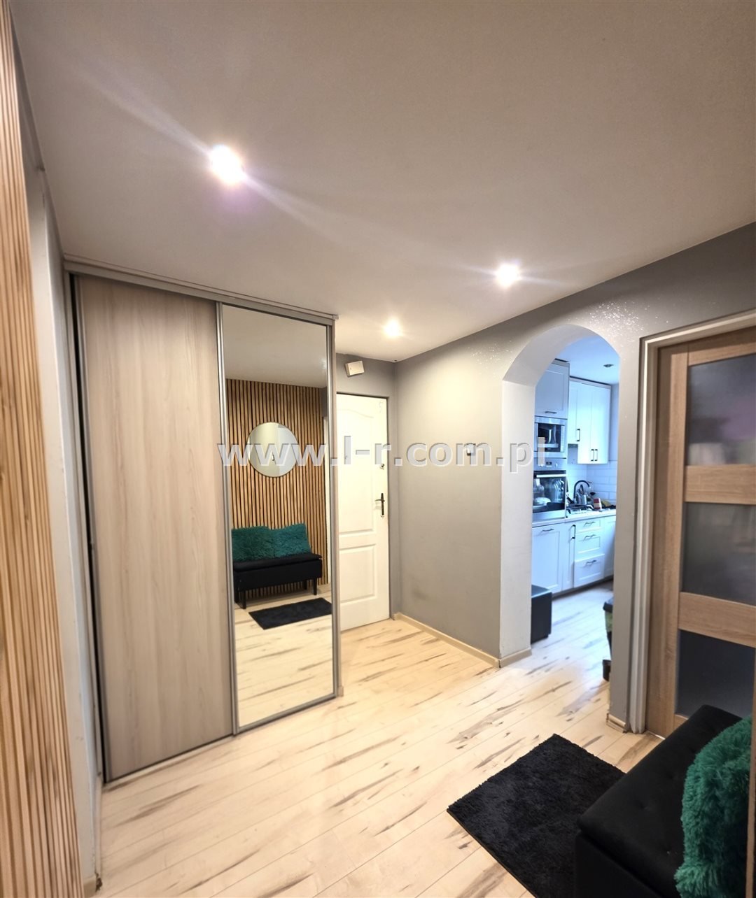 Przestronne 3-pokojowe mieszkanie 65 m² z balkonem (gotowe do zamieszkania) Czerwionka-Leszczyny  61m2 Foto 1