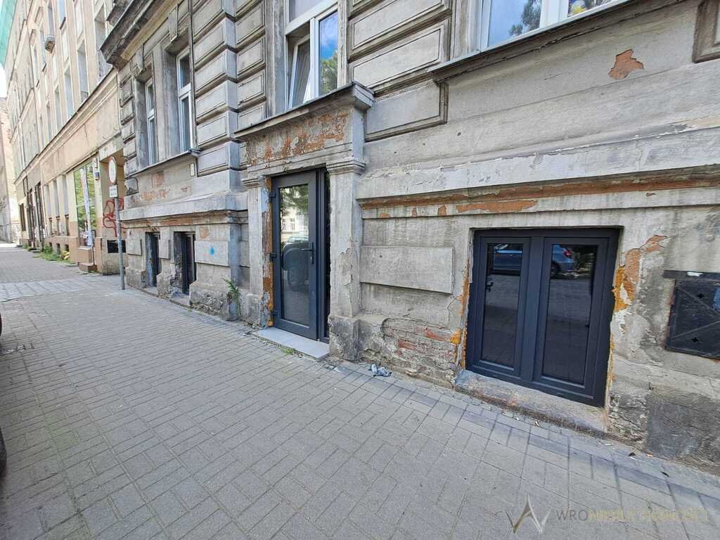 Lokal usługowy z najemcą, po remoncie, 40,15 m² Wrocław  40m2 Foto 1