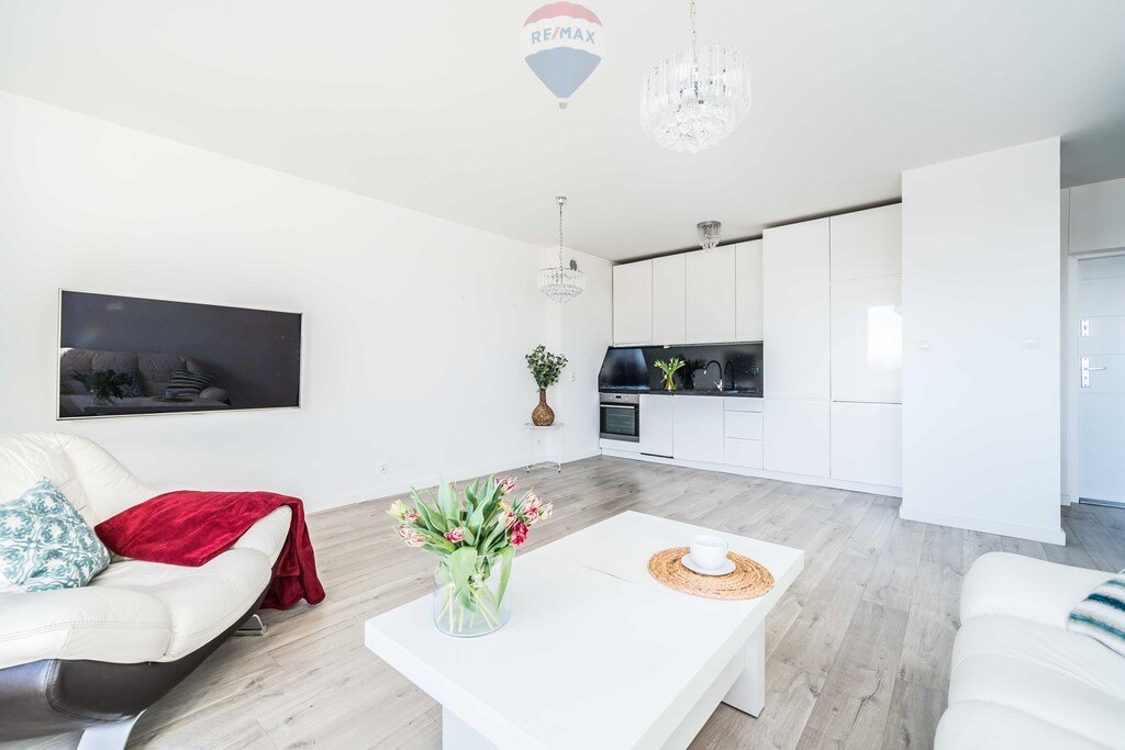 Mieszkanie trzypokojowe na sprzedaż Luboń, Wschodnia  68m2 Foto 1