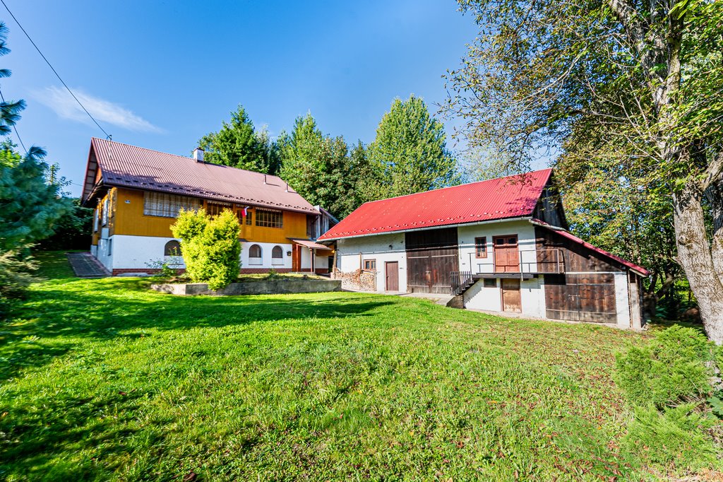 Dom na sprzedaż Dynów  142m2 Foto 1