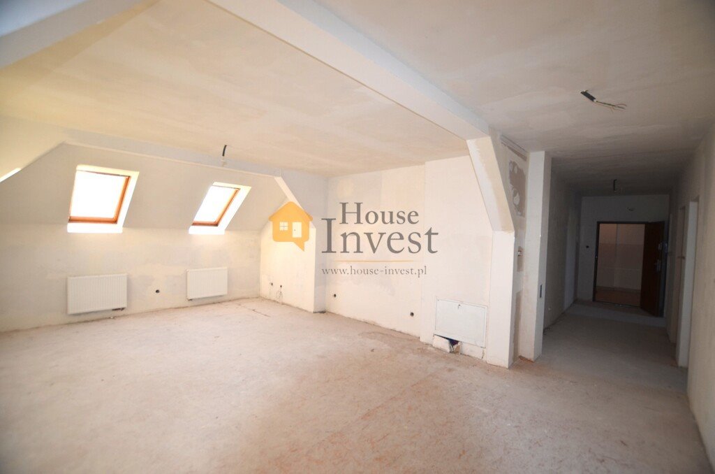 Przestronne 3-pokojowe mieszkanie na poddaszu, 78 m², jasne i aranżacyjne Legnica, Zielona  78m2 Foto 1