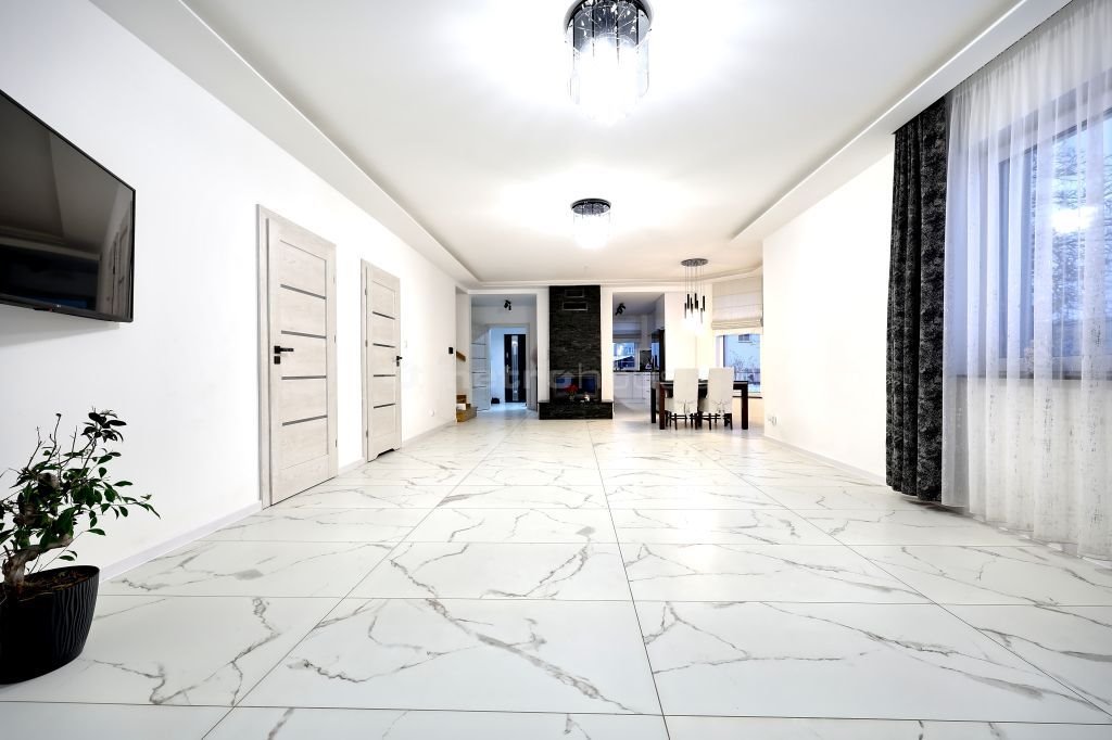 Nowoczesny dom 208 m² z kominkiem i garażem w Ełku Ełk, Augustowska  208m2 Foto 1