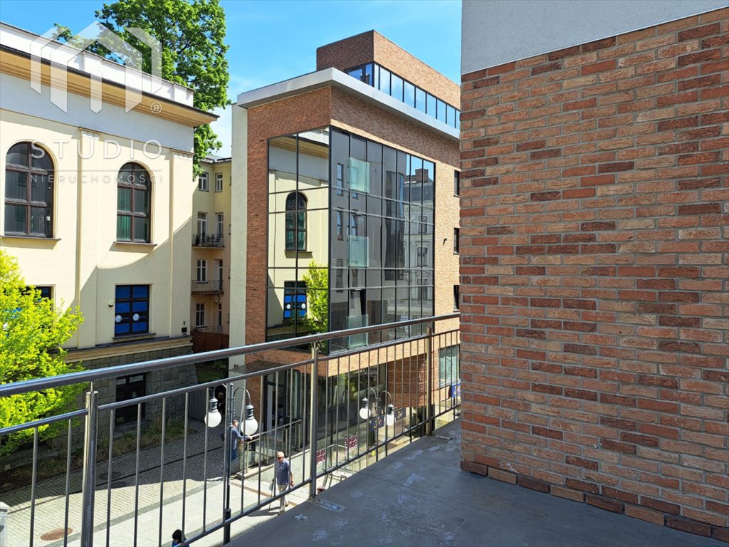 Mieszkanie dwupokojowe na sprzedaż Bielsko-Biała, Centrum/ ul. Barlickego  39m2 Foto 1