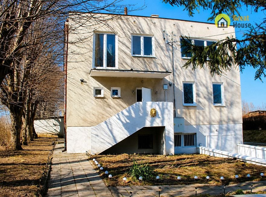 Polecam przestronny dom 240 m² z dwoma działkami w Hulcze Hulcze  360m2 Foto 1