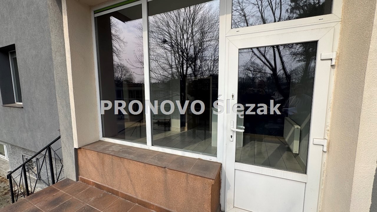 Lokal 140 m² przy ul. Dworcowej z dużymi witrynami Oborniki Śląksie, Oborniki Śląksie, Oborniki Śląksie  140m2 Foto 1
