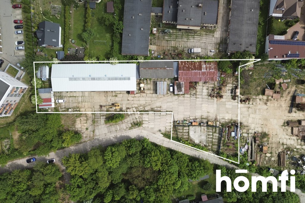 Atrakcyjny lokal 600 m² z halami i biurami w Kielcach Kielce, Herby, Towarowa  600m2 Foto 1