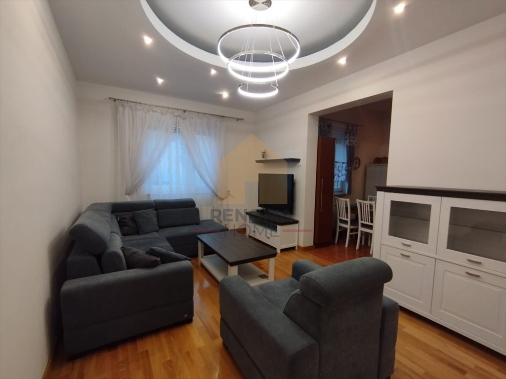 Przestronne 3-pokojowe mieszkanie z dużą piwnicą i możliwością działalności Legnica, gen. Leopolda Okulickiego  61m2 Foto 1