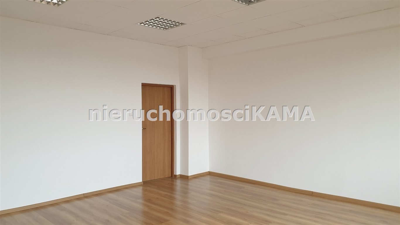 Zapraszam do wynajęcia biura 36 m² z windą i parkingiem Bielsko-Biała, Komorowice Śląskie  36m2 Foto 1