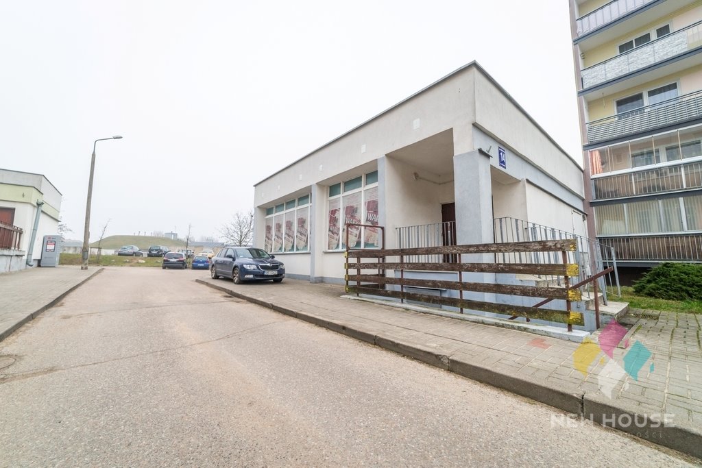 Lokal handlowy 220 m2 z parkingiem, dostępny od zaraz Mrągowo, os. Mazurskie  220m2 Foto 1