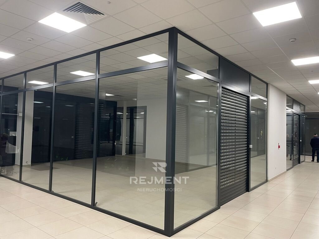Nowy lokal handlowo-usługowy w Rogoźniku – 50 lub 70 m² Rogoźnik  70m2 Foto 1