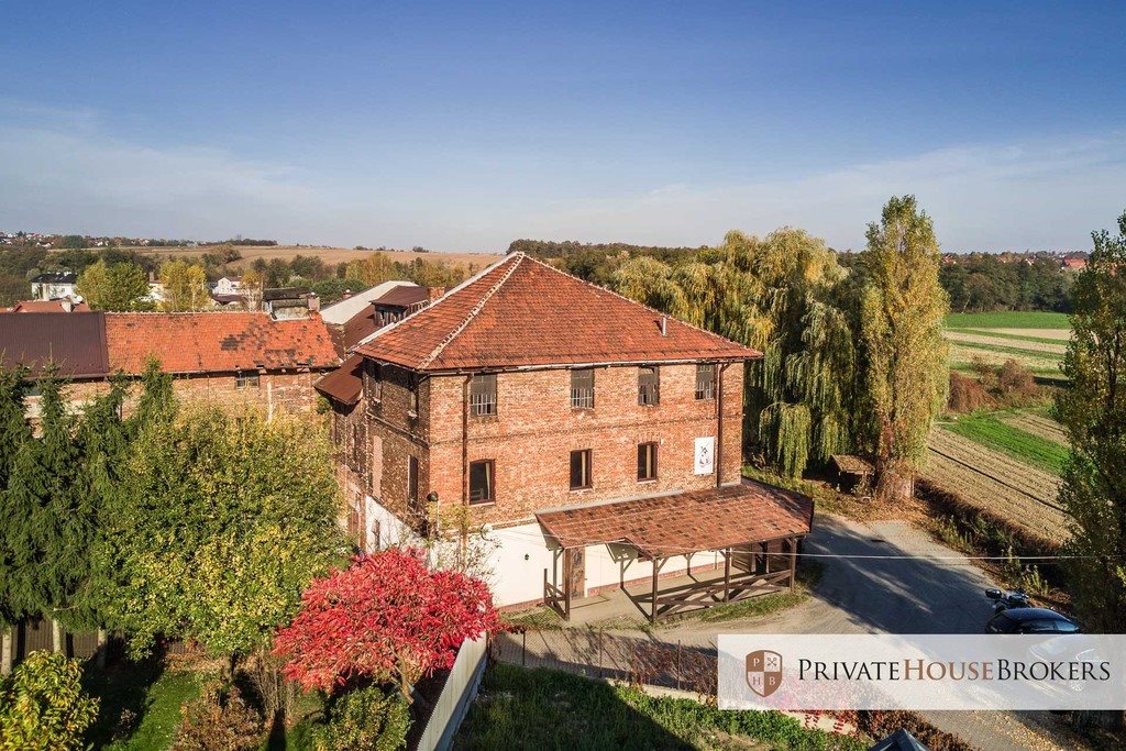 Zabytkowy młyn z potencjałem, 600 m2, Zielonki Zielonki, Krakowskie Przedmieście  603m2 Foto 1