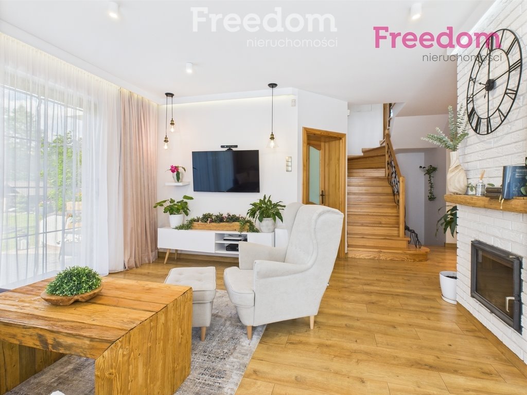 Dom na sprzedaż Stary Gieląd  257m2 Foto 1