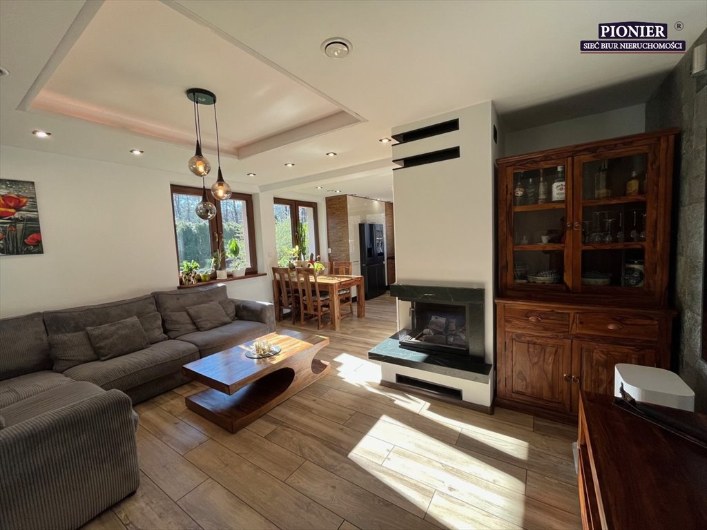 Ustroń Dom 200 m2 z tarasem i wysokiej jakości materiałami Ustroń  200m2 Foto 1