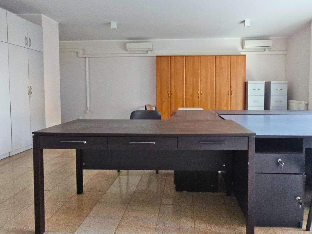 Nowoczesne biuro 114 m² z windą, klimatyzacją i parkingiem Rzeszów  114m2 Foto 1