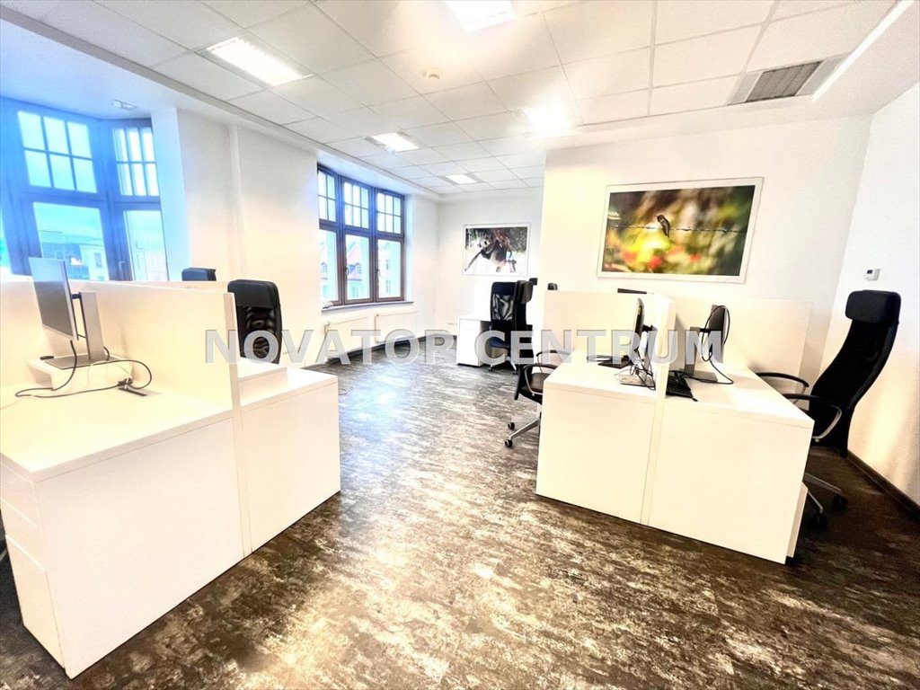 Biura na Starym Rynku w Bydgoszczy, 186 m², balkon Bydgoszcz, Centrum  186m2 Foto 1