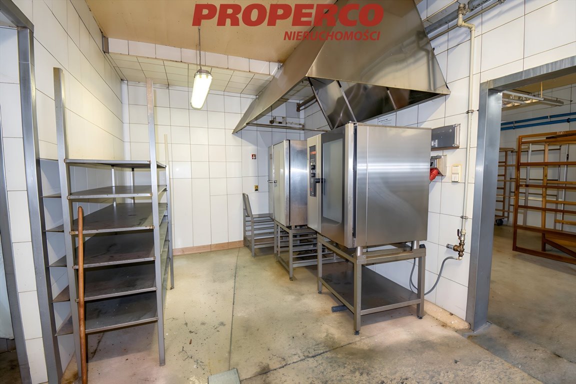 Wynajmę halę 1000 m² z chłodniami i biurami w Piekoszowie Piekoszów  1 000m2 Foto 1