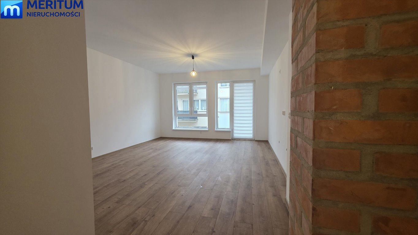 Przestronne 48 m² z balkonem w centrum Grodziska polecam Grodzisk Mazowiecki  48m2 Foto 1