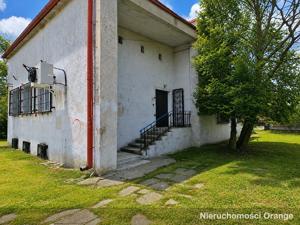 Przestronny dom z działką 1047 m², idealny na działalność Moszczenica, Moszczenica, ul. Kosowska 11  184m2 Foto 1