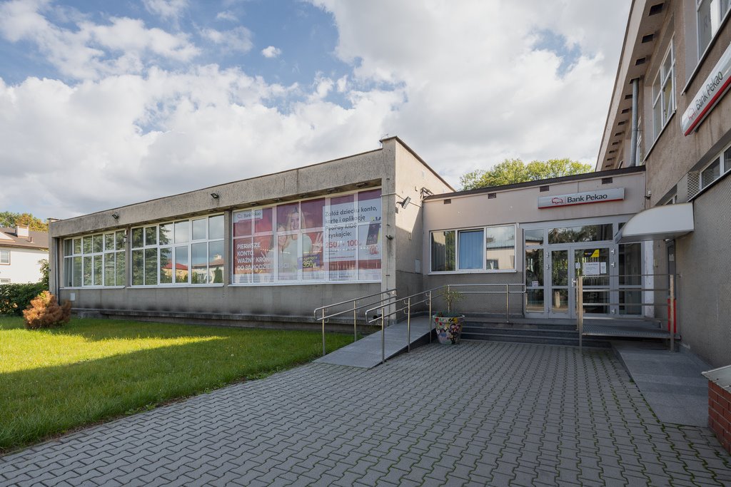 Lokal użytkowy 1362 m² z biurem i mieszkaniami (Krasnystaw) Krasnystaw, ul. Marszałka Józefa Piłsudskiego 11  1 362m2 Foto 1
