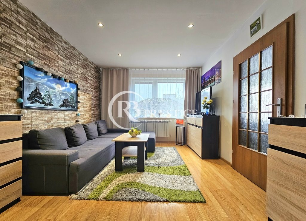 Dom wolnostojący z 1930 r. z garażami i lasem w pobliżu Bolechowo  119m2 Foto 1