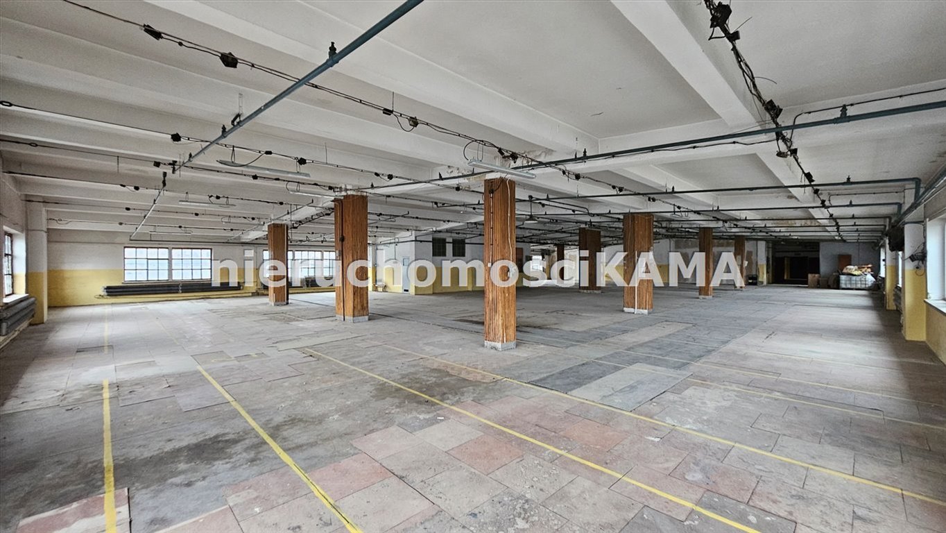 Przestronna hala magazynowa 758 m² z windą i biurami. Bielsko-Biała, Centrum  758m2 Foto 1