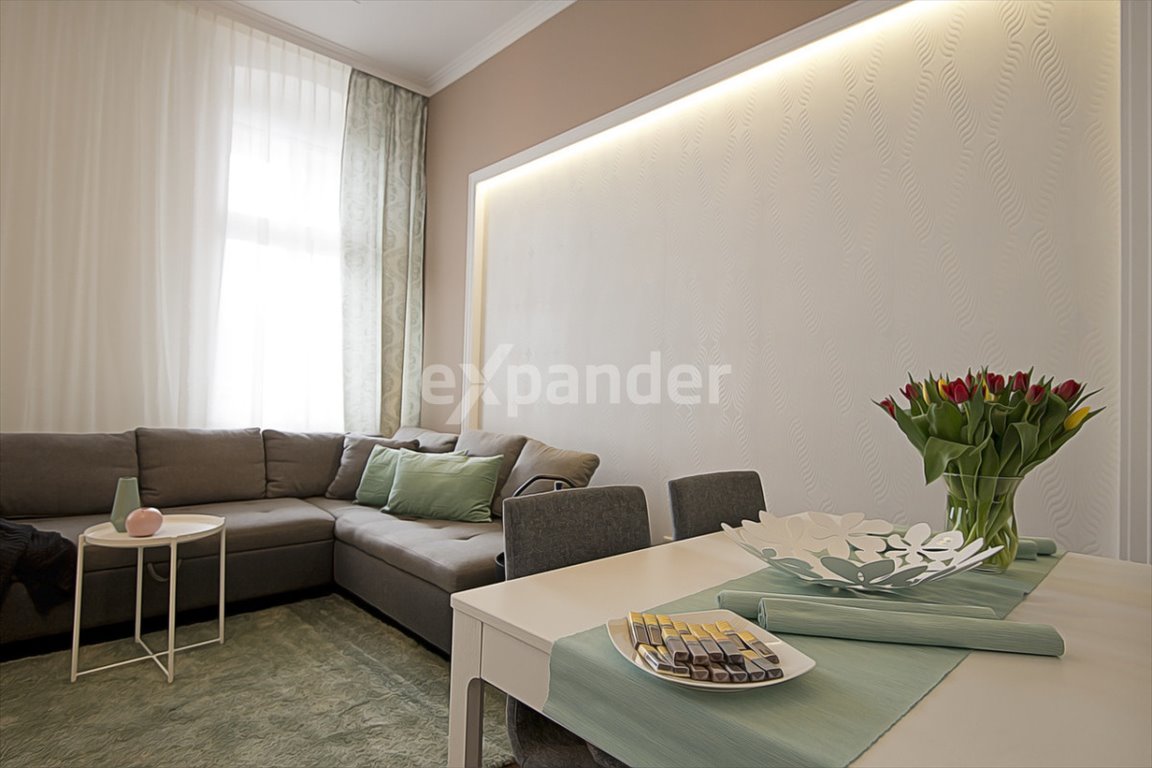 Nowoczesne 74 m2 w odrestaurowanej kamienicy z ochroną i monitoringiem Bydgoszcz, Centrum, Dworcowa  74m2 Foto 1