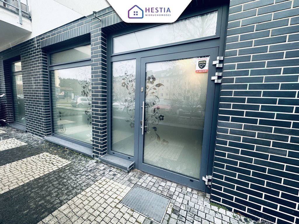 Atrakcyjny lokal 50,58 m2 z 4 pomieszczeniami i zapleczem Szczecin, Kijewo  51m2 Foto 1