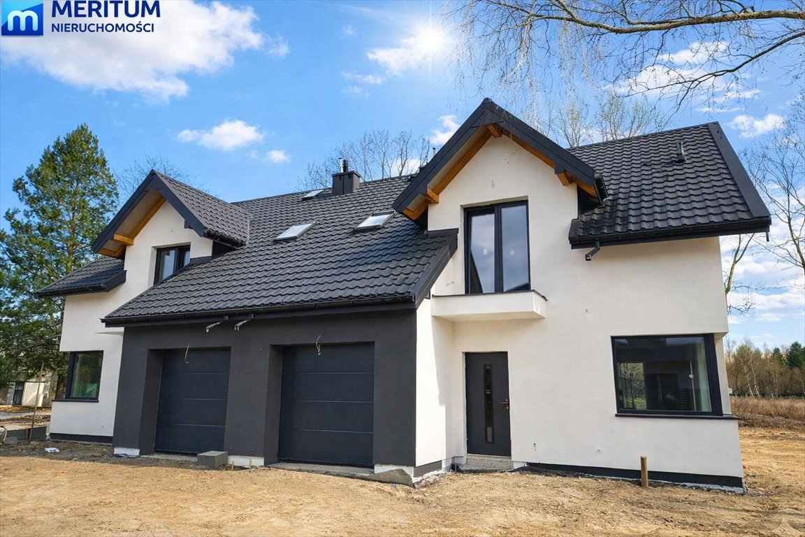 Nowoczesny dom dwulokalowy 130 m2 z ogrodem w Mościskach Mościska  130m2 Foto 1